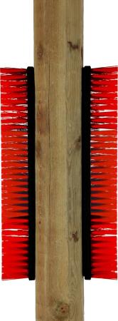 Kratzbürste Beispielfoto am Pfahl 2