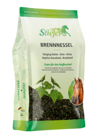 Stiefel Brennnessel geschnitten