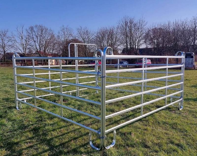 Panelbox "Classic XL" für Pferde und Ponys 3,6m x 3,6m