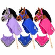 QHP Hobby Horse Set - Fleecedecke, Ohrhaube & Halfterset